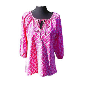 Pink 3/4 Sleeve Top with White Design Small Britt